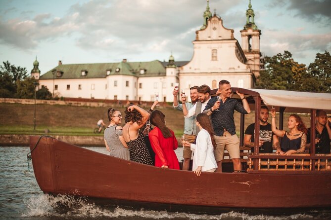 1 Hour Gondola River Night Cruise in Krakow - Cancellations