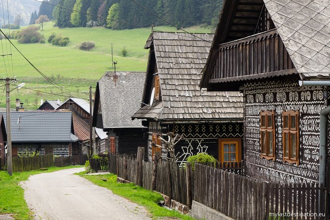 2-Day Highlights Tour of Slovakia From Bratislava Cicmany Vlkolinec High Tatras - Tour Highlights
