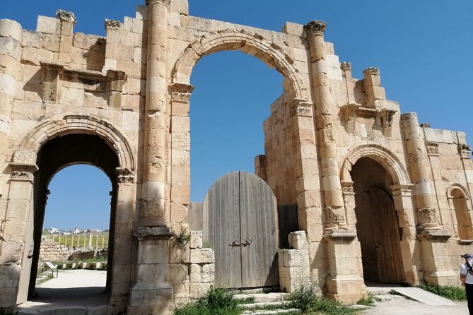 3-Day Tour From Amman: Jerash, Ajloun, Petra, Wadi Rum & Dead SEA - Reviews and Ratings