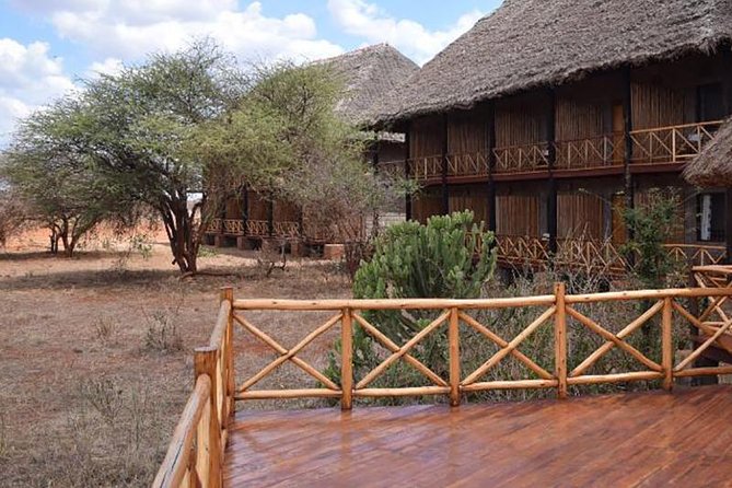 3 Days Mombasa, Taita Hills and Ngutuni Sanctuary Wildlife Safari