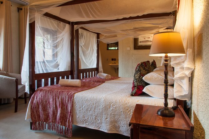 5 Days / 4 Nights Bayete Guest Lodge Package - Pickup and Start Information