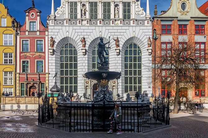 6 Hours Guided Tour Through Gdansk Highlights - Transportation Options