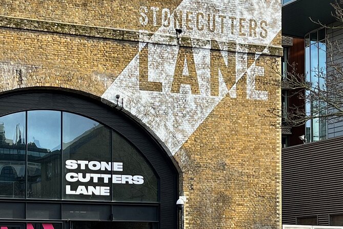 A Self-Guided Walking Tour of Shakespeare's London - Scenic Strolls