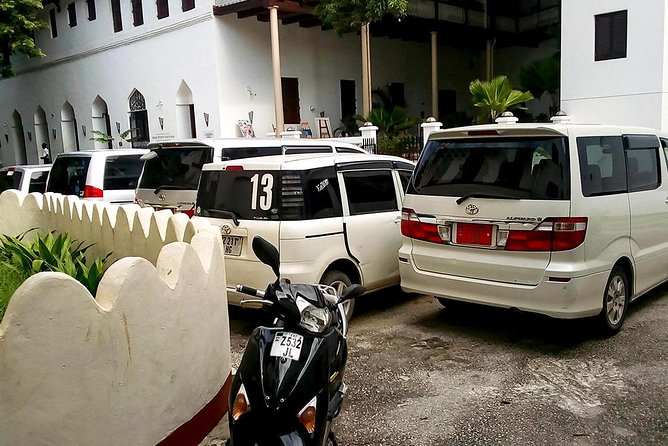 Airport Pick-Up Transfer to Any Hotel in Zanzibar - Pricing and Reviews