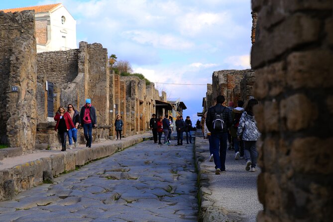 Ancient Pompeii Treasure Hunt - Additional Details and Requirements