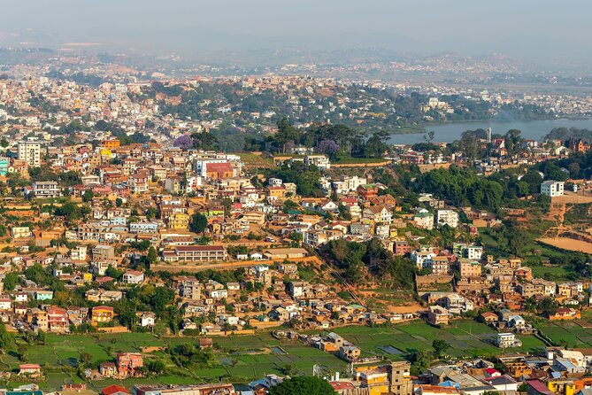 Antananarivo : Custom Walking Tour With A Guide (Private Tour) - Pickup and Departure Information