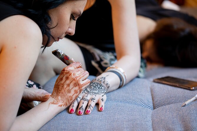 Bohemian Henna Class in Dubai - Participant Information
