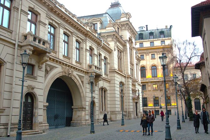 Bucharest in a Nutshell - Half Day Private Walking Tour - Meeting Point