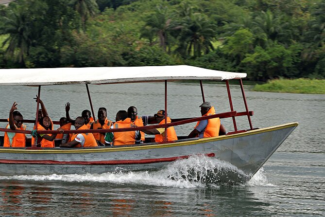 Caves and Cruise Tour in Ghana - Transportation Details