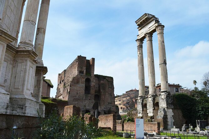 Colosseum Accessible Tour of Ancient Rome for Wheelchair Users - Background