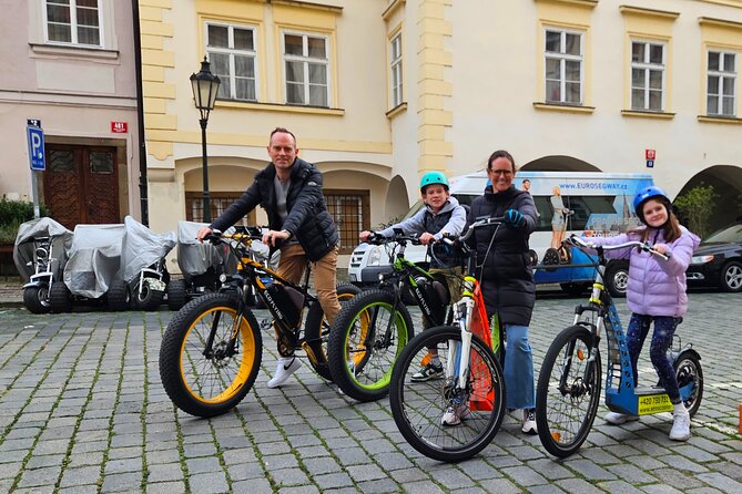Cruise E-Bike Rental in Prague - Weather Policy and Experience Guarantee