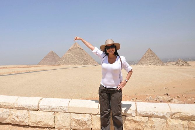 Day Tour to Giza Pyramids, Sphinx, Egyptian Museum and Khan El-Khalili Bazaar - Customer Reviews