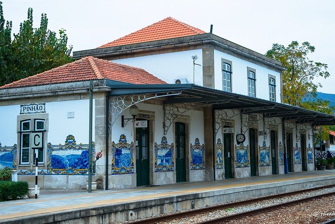 Douro Valley Private One-Way Transfer (Régua, Pinhão, Lamego) - Transfer Overview