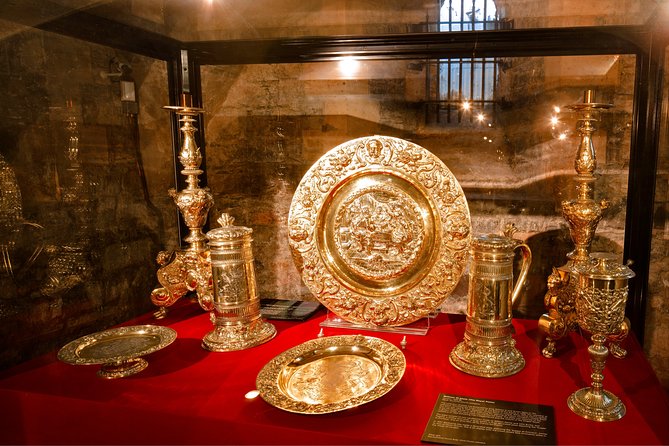 Dublin – Top 10 City Highlights Walking Tour - Guided Tour Experience