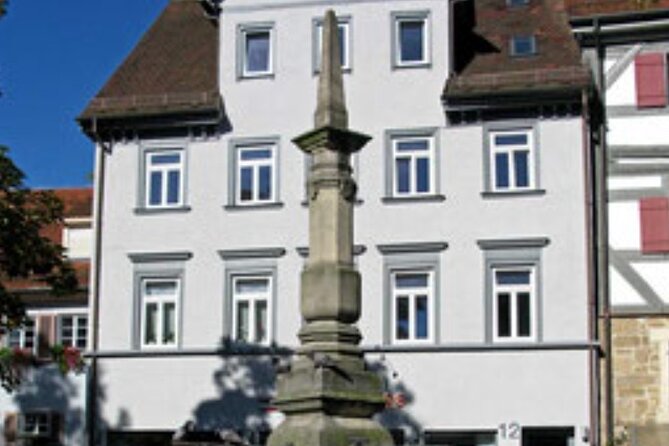 Esslingen Fountain Tour With Picnic From a Locals Perspective - Locals Perspective on Esslingen