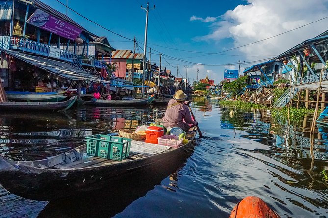 Explore The Kampong Pluk Floating Village - Location and Overview