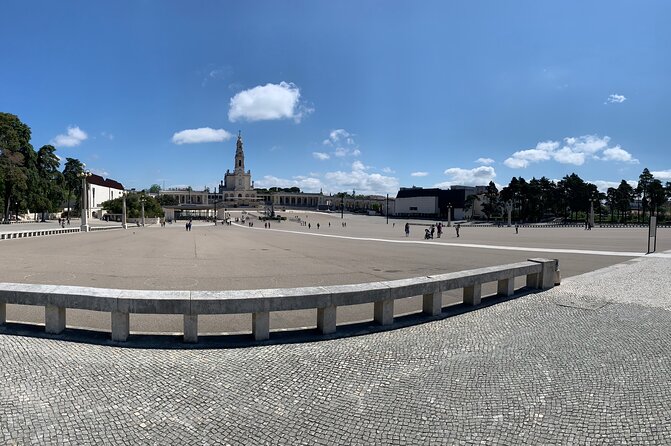 From Lisbon to Fátima Batalha Nazaré and Óbidos Full Day Private Tour - The Sum Up