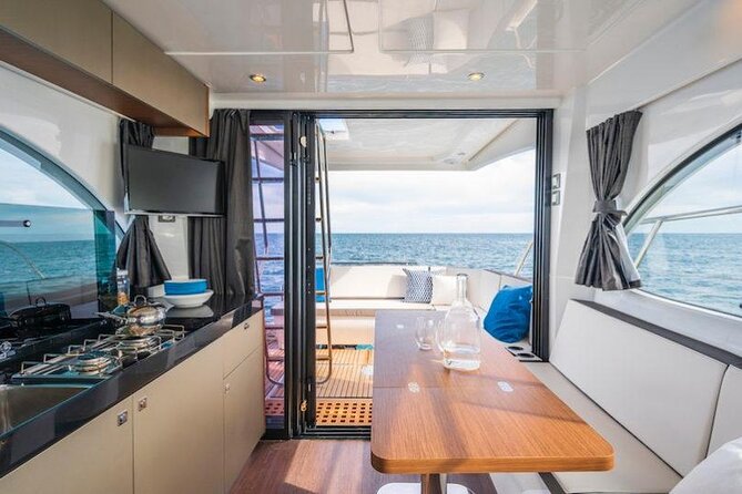Full Day Cruise With Lunch and Aperitif at Sunset - Reviews