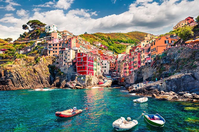 Genoa Private Transfers : Genoa City to Genoa Cruise Port in Minivan