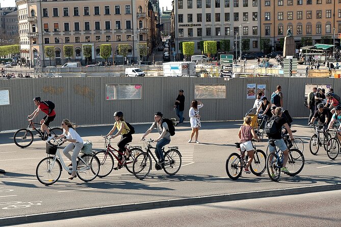 Guided 3,5h Bike Tour Stockholm (English/German) - Meeting and Pickup