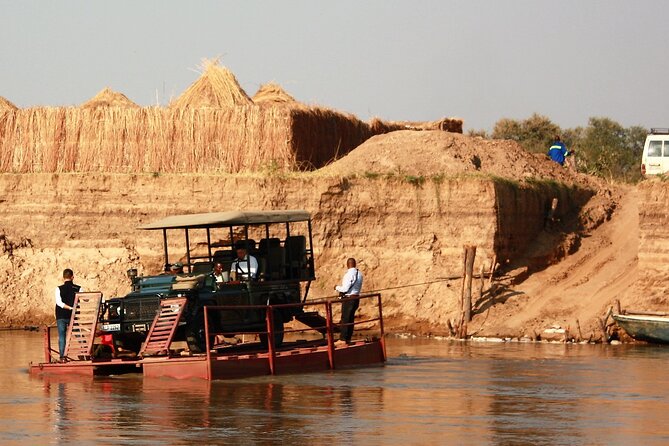 Guided Safari Tour, Lodging & Meals, S. Luangwa National Park by Landcruiser 4x4 - Customer Reviews