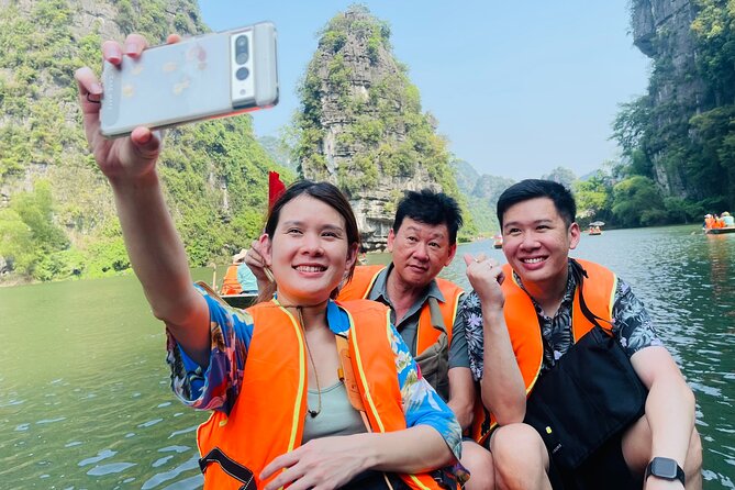 Hang Mua - Hoa Lu - Tam Coc Small Group Tour 8 People a Group - Logistics