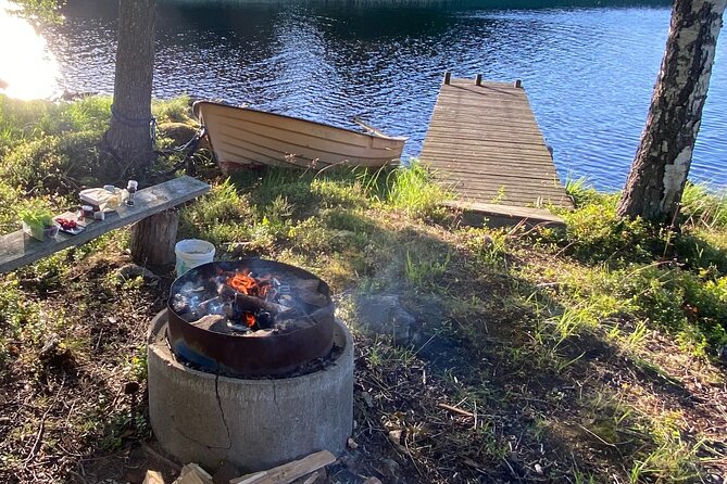 Hike With Wild Forage Surviving Tips and Local Lunch at the Lake - The Sum Up