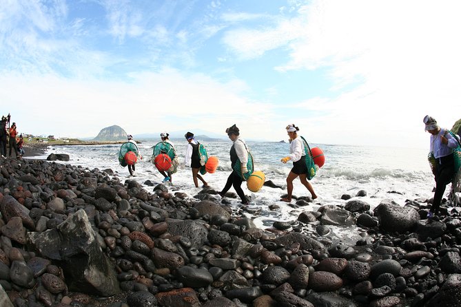Jeju Island East UNESCO Day Tour With Lunch Included - Tour Itinerary
