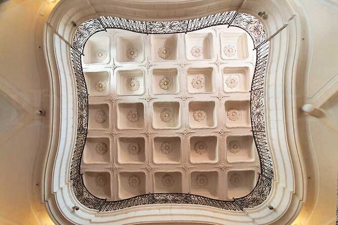 Kid-friendly Corsini Palace & Gallery Private Tour for Families in Rome - Tour Highlights