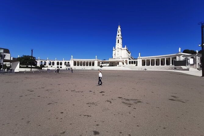 Lisbon to Porto & Back: Fátima, Tuk Tuk in Porto, Óbidos - Cancellation Policy Details