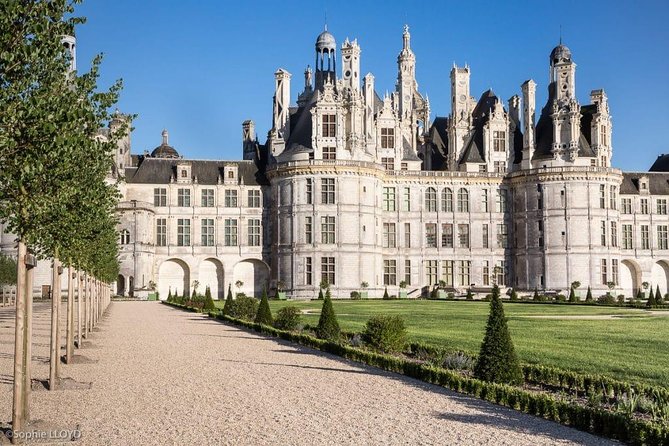 LOIRE Valley: CHAMBORD CASTLE EXPRESS by Train (Avoid Traffic Jams) - Private Château Tour