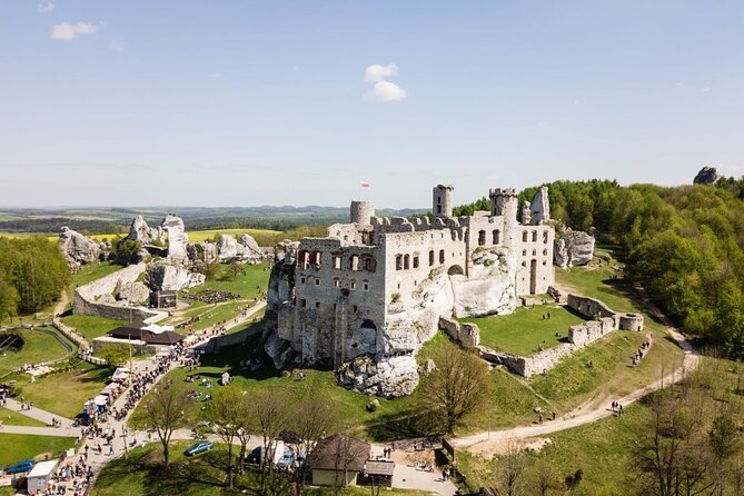 Ogrodzieniec Castle & Ojcow National Park Tour - National Park Experience