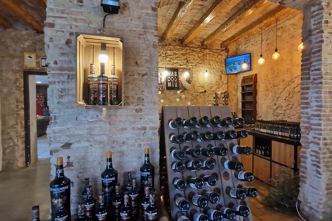 Park Sama With 1 Free Vermouth or Wine and Pickup - General Information