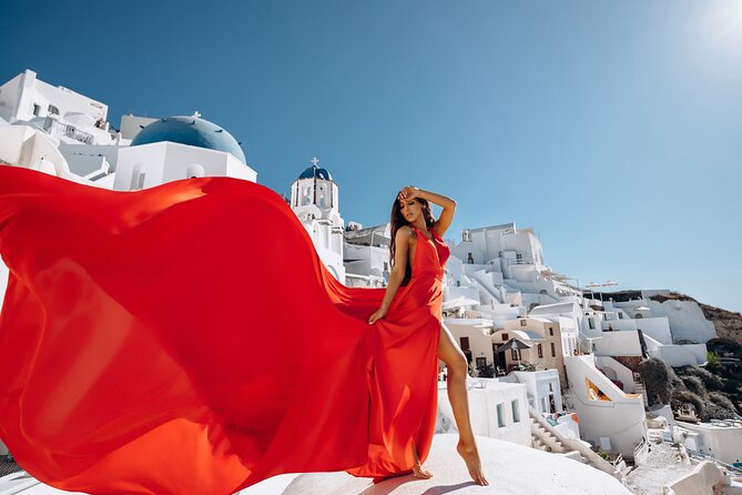 Private 45 Minutes Flying Dress Photoshoot in Santorini - Location: Santorini, Greece