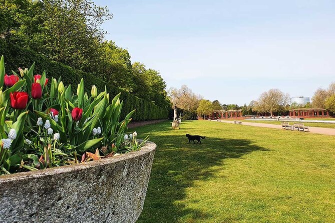 Private Audio Book City Rally in Düsseldorf'S Nordpark - Directions and Booking Information