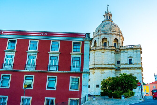 Private City Highlights and Historic Tour in Lisbon by Tuk Tuk - Tour Restrictions