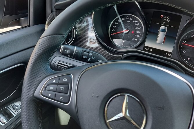 Private Faro Airport Transfer to Quinta Do Lago - Amenities Provided