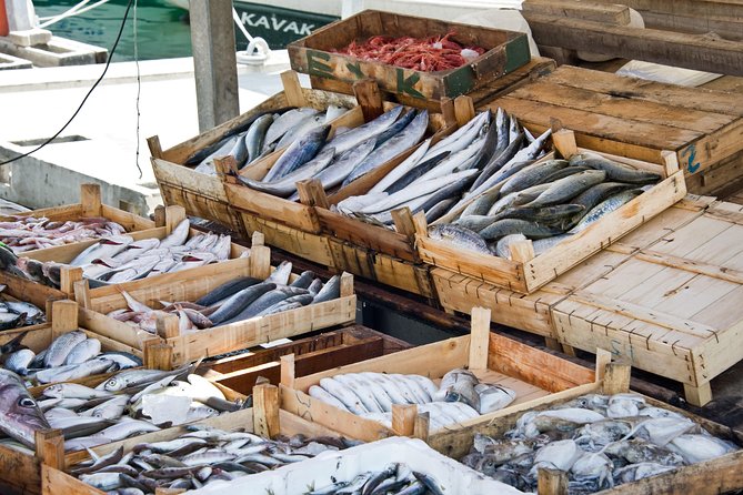 Private Market Tour, Lunch or Dinner and Cooking Demo in Vico Equense - The Sum Up