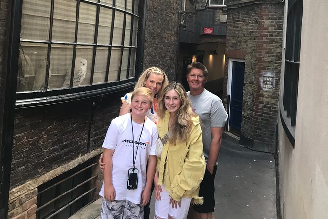 Private Potter/Magic Tour London by Electric Taxi - Accessibility Information