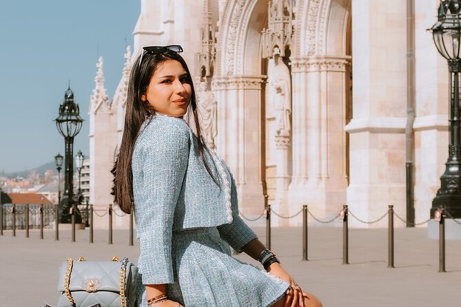 Private Professional Holiday Photoshoot in Budapest - Convenient Meeting Arrangements