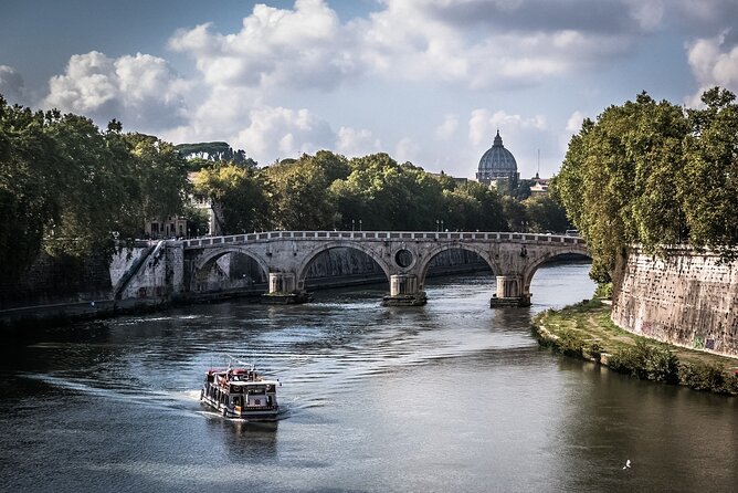 Private Sightseeing Transfer From Florence to Rome With A 2h Stop - Pickup and Drop-off