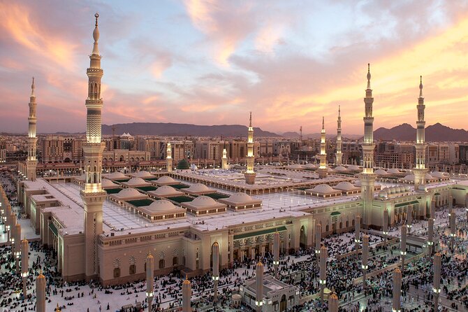 Private Tour Medina Full Day From Yanbu - Transportation