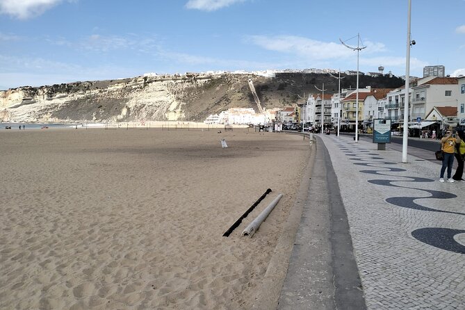 Private Transfer From Porto to Lisbon With Stops in Nazaré and Óbidos - Traffic Considerations