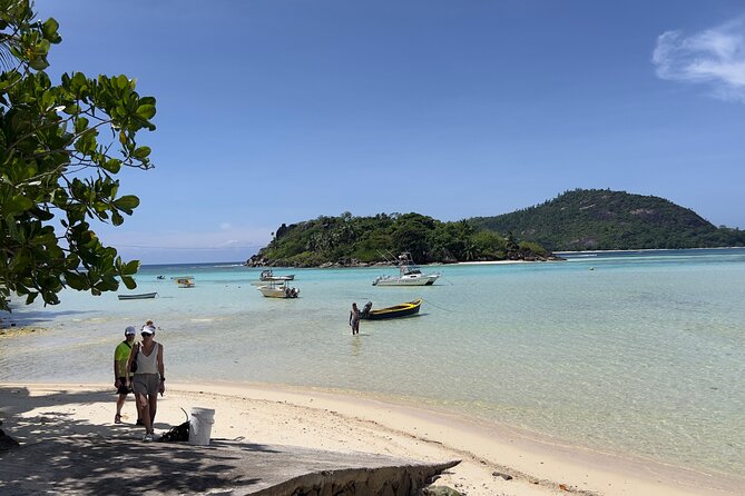 Private Transfer in Seychelles - Directions