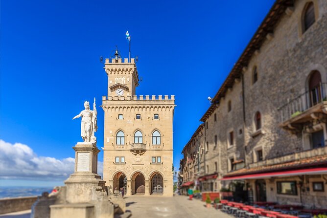 San Marino Scavenger Hunt and Sightseeing Tour - The Sum Up