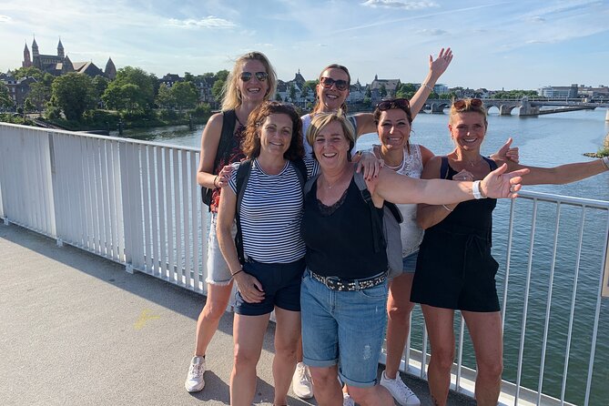 Self-Guided Pub Trail in Maastricht With Online App - App Experience