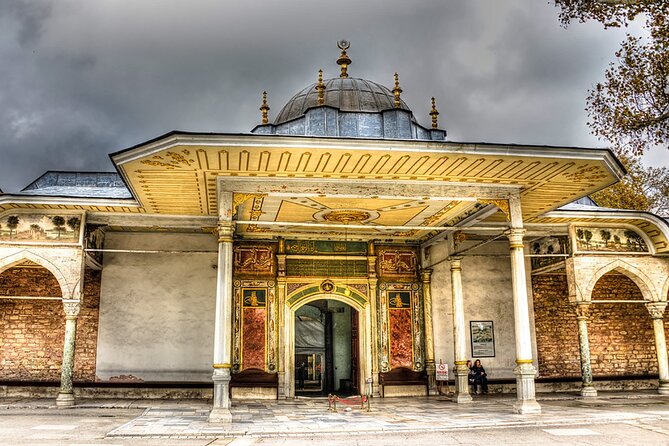 Self-guided Virtual Tour of Topkapi: The Cannon Gate - Directions for Accessing the Tour