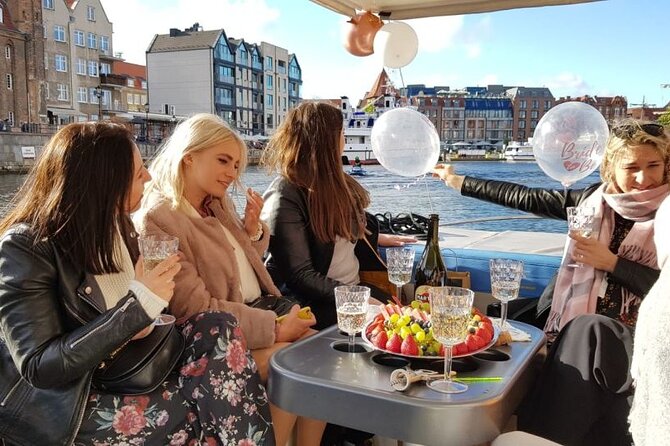 Sightseeing Cruise Around the Old Town of Gdansk - Meeting Point and Inclusions