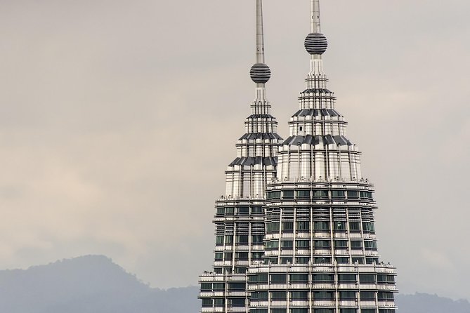 Skip the Line: Petronas Twin Towers Ticket With Free Hotel Delivery - Visit Experience