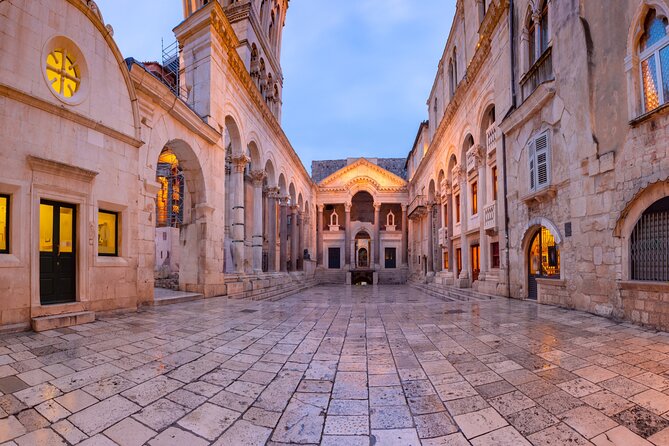 Split Scavenger Hunt and Best Landmarks Self-Guided Tour - Meeting Point Details